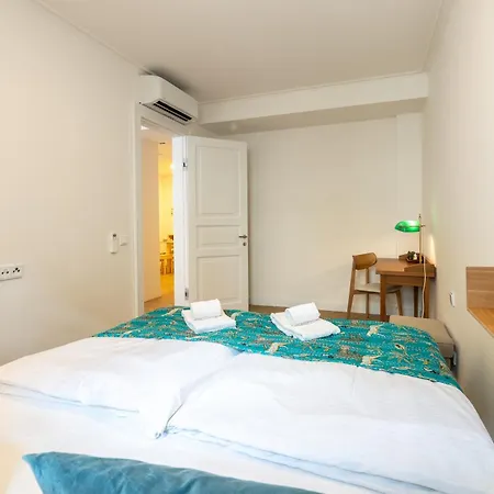Modern In A Quiet Yet Location 公寓 布拉格