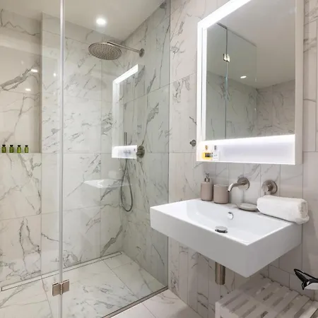 公寓 Modern In A Quiet Yet Location *