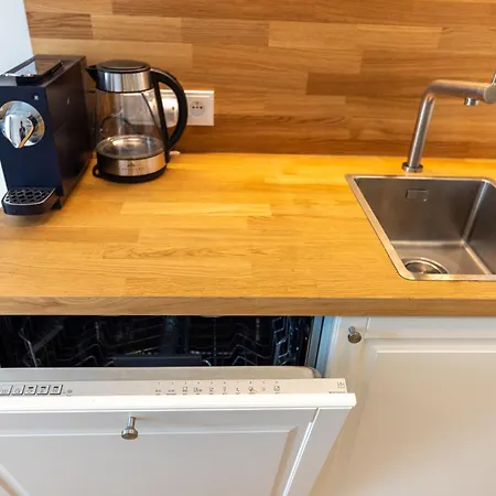 Apartament Modern In A Quiet Yet Location By Easybnb Premium *