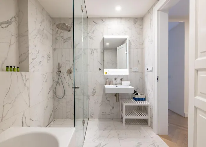 Апартаменты Modern In A Quiet Yet Location *