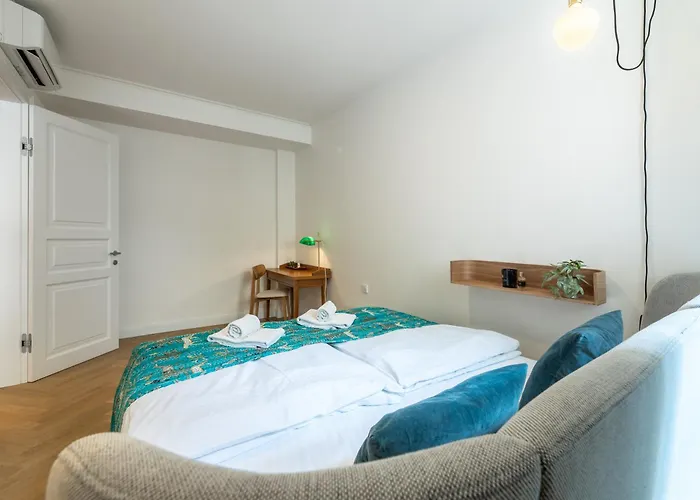 Апартаменты Modern In A Quiet Yet Location Прага