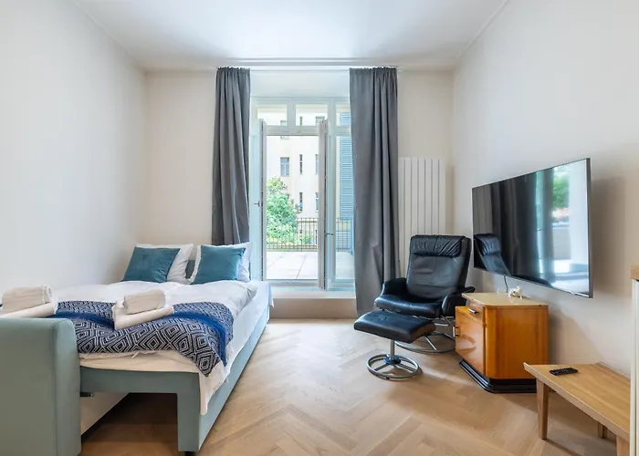 Апартаменты Modern In A Quiet Yet Location *